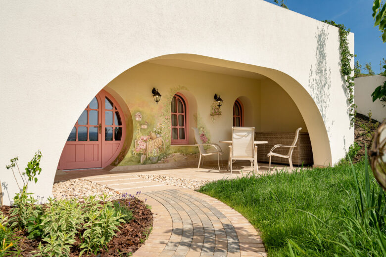 Bungalow Chardonnay 2
