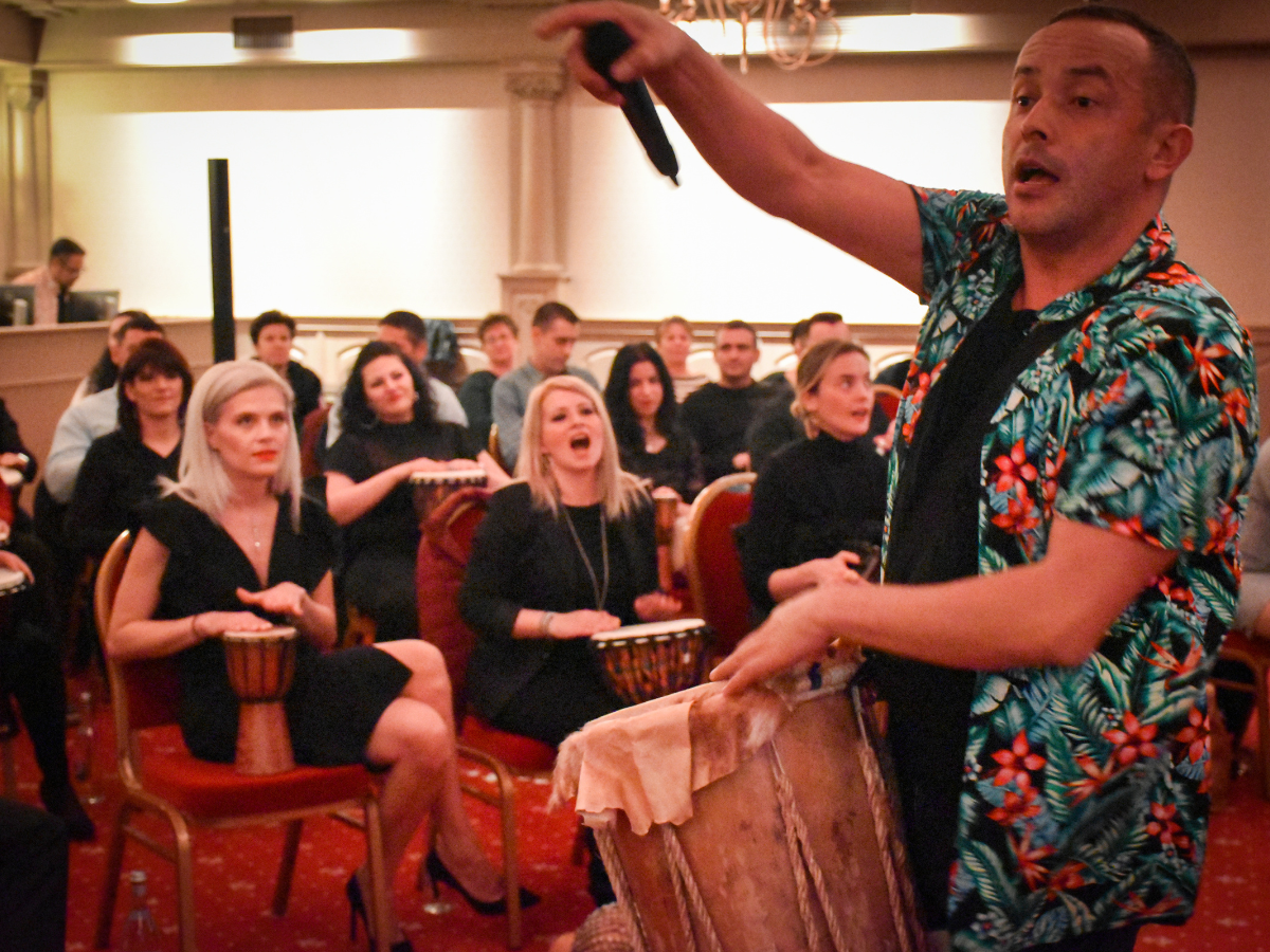 Teambuilding drumming Casa Timis