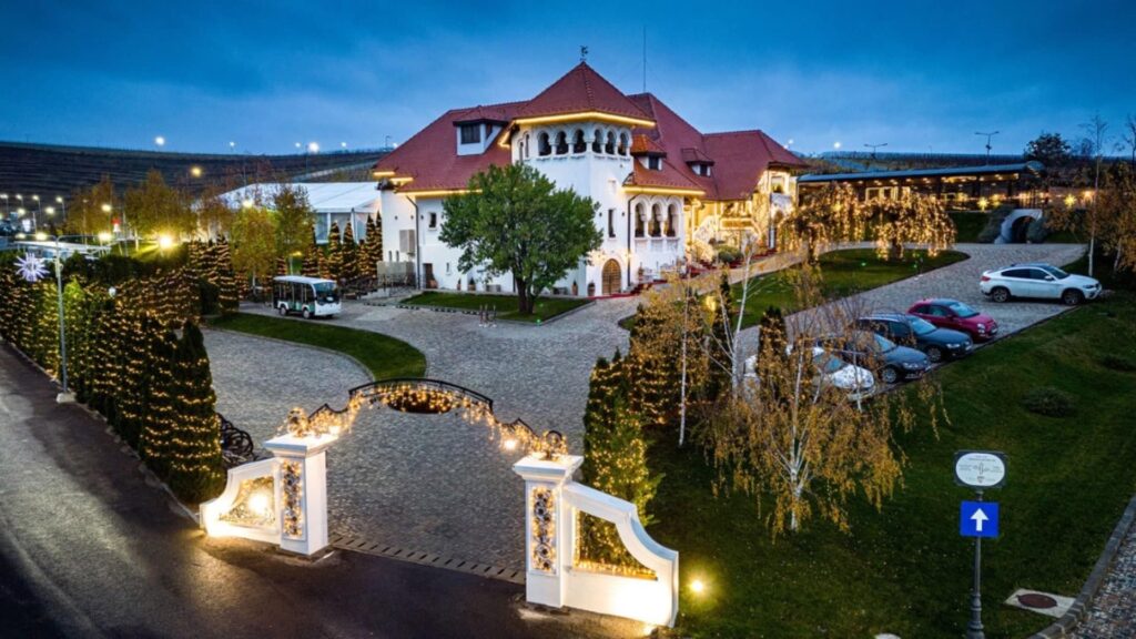 Vacanta 1 decembrie - Oferte 1 Decembrie-min