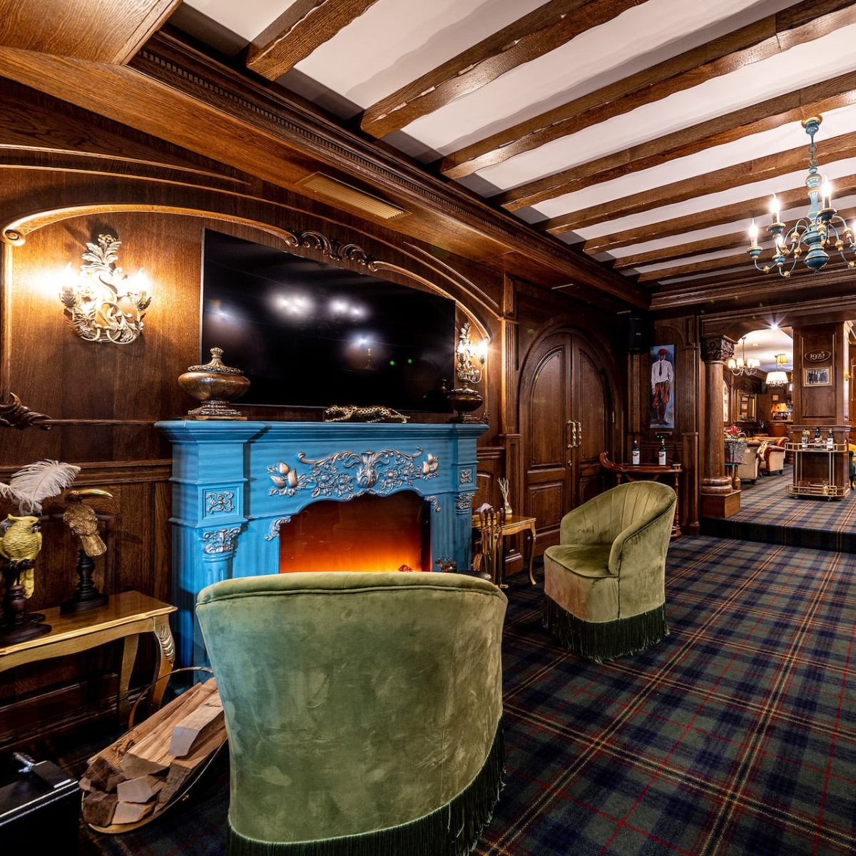 1925 English Bar - Casa Timis Wellness & Spa Resort (1)