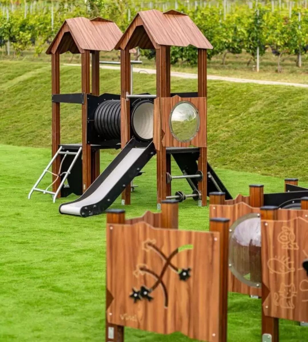 Parcul Casa Timiş Locuri de joacă în aer liber - Casa Timis Wellness & Spa Resort