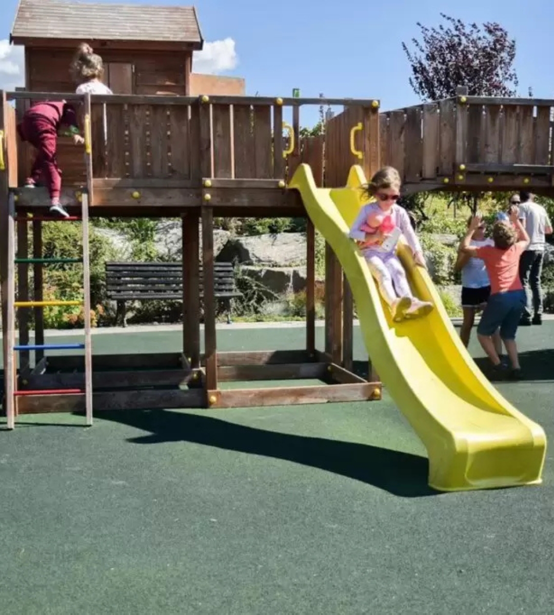 Parcul Casa Timiş Locuri de joacă în aer liber - Casa Timis Wellness & Spa Resort